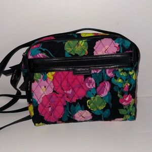 Vera Bradley. Crossbody.